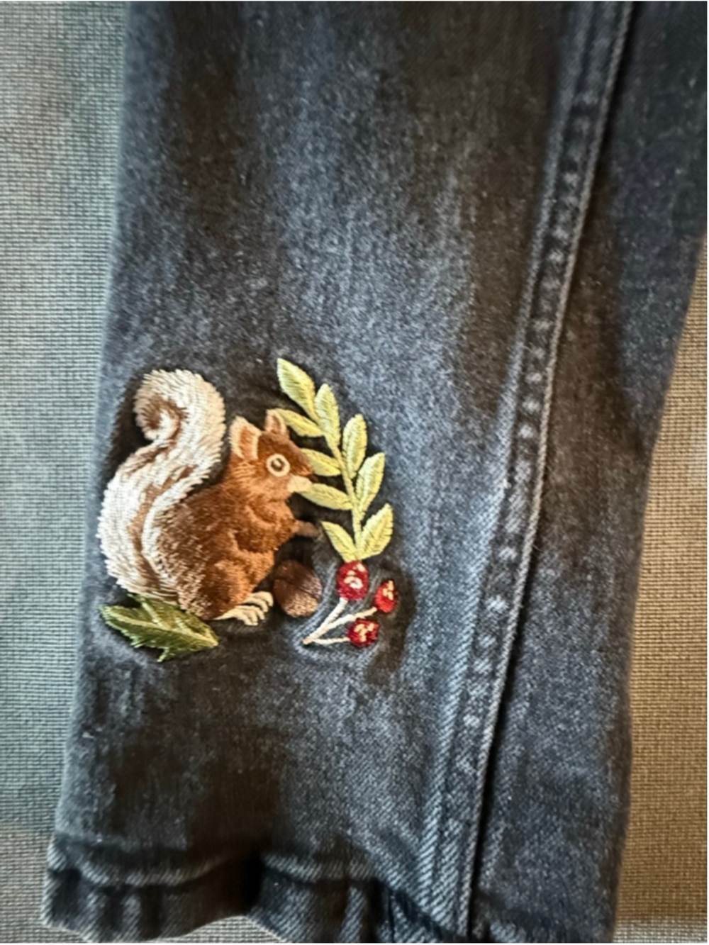 Mushroom & Forest Creature Embroidered Mom Jeans Hot Topic sz 2 - Picture 14 of 16